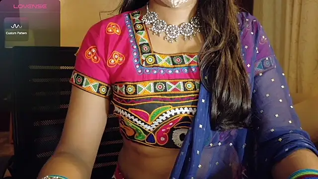 Only hunny online show from September 2025 04:01:02 PM