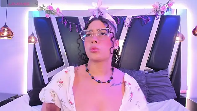 antonelllepiercee online show from March 2026 10:21:02 AM