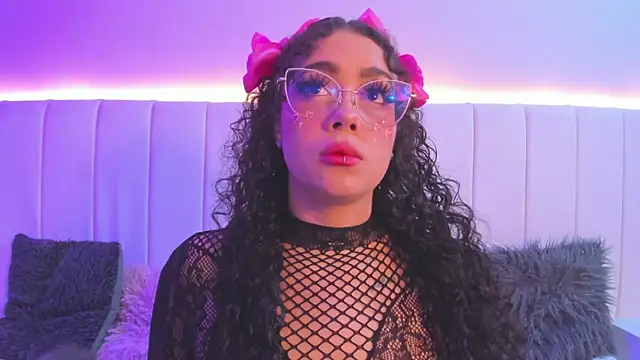 antonelllepiercee online show from March 2026 11:05:02 AM