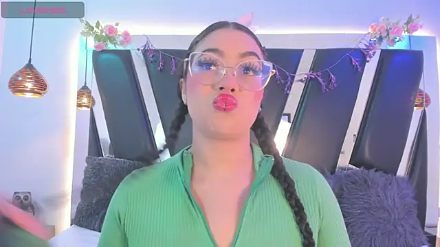 Snapshot of antonelllepiercee chatting on July 2026 11:27:02 AM antonelllepiercee online show from July 2026 11:27:02 AM