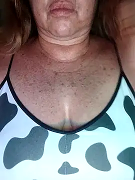 Kasandra Ho online show from December 2025 08:29:02 AM