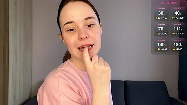 Snapshot of EditaBumford chatting on April 2026 08:30:01 AM EditaBumford online show from April 2026 08:30:01 AM