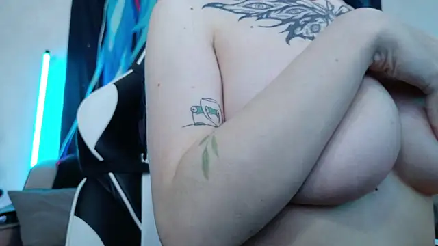 Aurora Natsuki online show from December 2025 11:27:02 AM