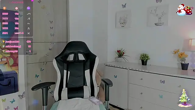 misscassidy  online show from December 2024 04:45:01 AM