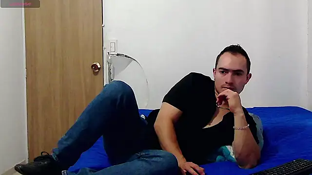 Snapshot of dragon1006 chatting on May 2026 09:20:01 PM dragon1006 online show from May 2026 09:20:01 PM