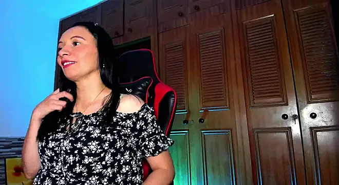 gracekelly12 online show from December 2024 07:22:01 PM