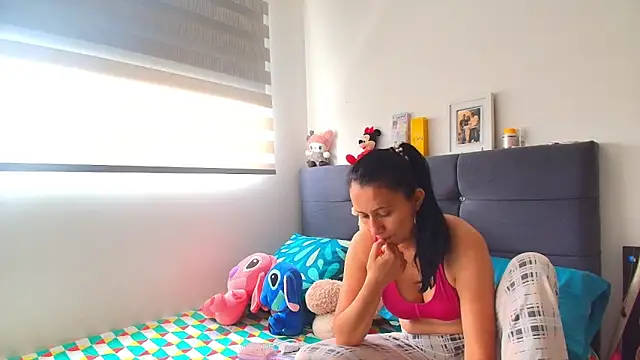 gracekelly12 online show from October 2025 03:31:02 PM