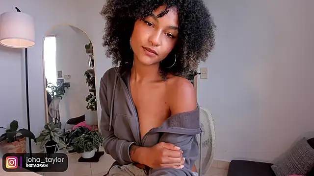 Johaphyton online show from February 2025 08:13:02 PM