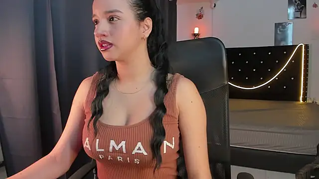 emilyrouxe online show from January 2025 03:06:01 PM