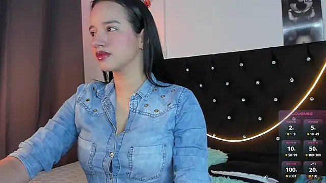 emilyrouxe online show from January 2025 03:15:01 PM