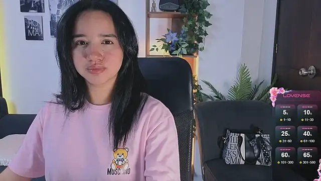 emilyrouxe online show from September 2025 01:58:01 PM