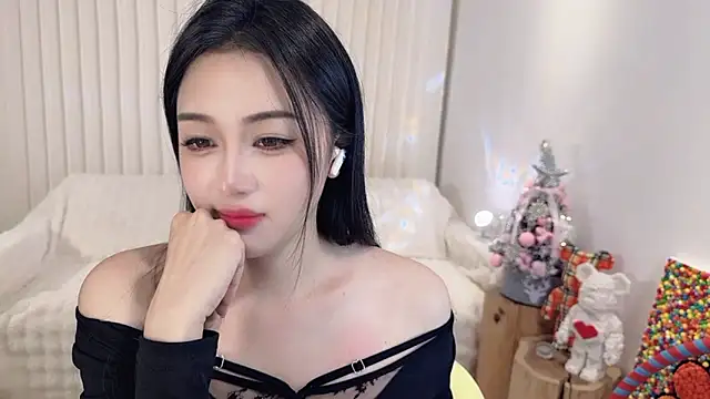 Snapshot of K-moumou chatting on December 2024 08:25:01 PM K-moumou online show from December 2024 08:25:01 PM