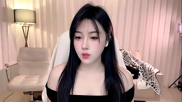 Snapshot of K-moumou chatting on October 2025 03:30:01 PM K-moumou online show from October 2025 03:30:01 PM