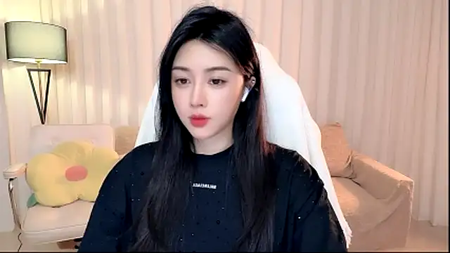 Snapshot of K-moumou chatting on June 2026 04:15:01 PM K-moumou online show from June 2026 04:15:01 PM