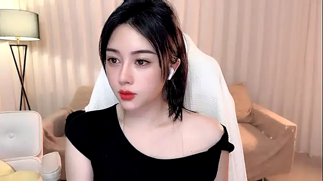 Snapshot of K-moumou chatting on July 2026 05:33:02 PM K-moumou online show from July 2026 05:33:02 PM