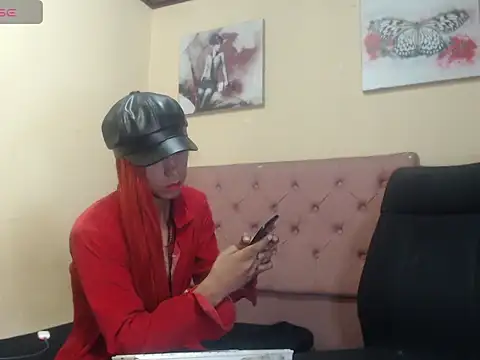 Angiee Ts online show from September 2025 01:49:01 PM