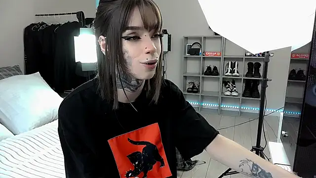 Tanya M online show from February 2025 11:08:02 AM