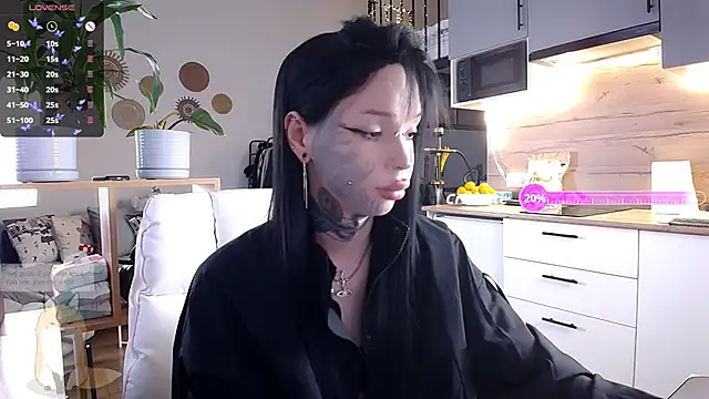 Tanya M online show from December 2025 10:44:02 AM