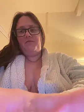 Snapshot of Foxy_Evie40XO chatting on December 2024 04:09:02 PM Foxy Evie40XO online show from December 2024 04:09:02 PM
