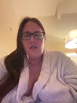 Snapshot of Foxy_Evie40XO chatting on December 2024 09:08:02 PM Foxy Evie40XO online show from December 2024 09:08:02 PM