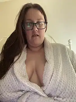 Snapshot of Foxy_Evie40XO chatting on January 2025 04:48:02 PM Foxy Evie40XO online show from January 2025 04:48:02 PM