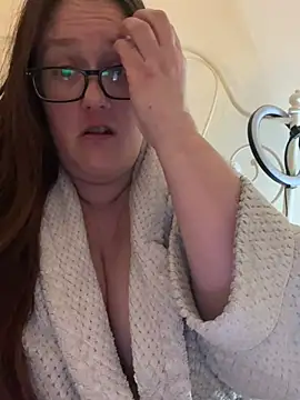 Snapshot of Foxy_Evie40XO chatting on February 2025 11:44:02 AM Foxy Evie40XO online show from February 2025 11:44:02 AM