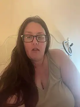 Snapshot of Foxy_Evie40XO chatting on March 2025 02:12:02 PM Foxy Evie40XO online show from March 2025 02:12:02 PM