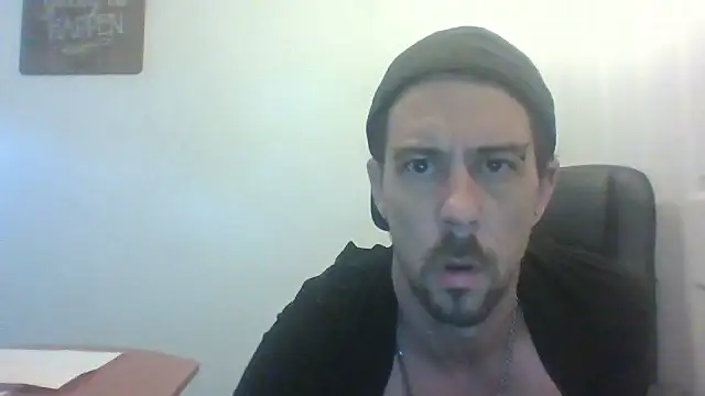 CrookedMisterniceguy online show from May 2026 04:35:02 PM