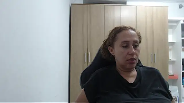 RoxanaLove9 online show from March 2026 02:11:02 AM