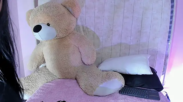 Annie9  online show from September 2025 03:29:01 AM