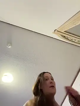 Snapshot of IvanaPlenty chatting on February 2026 11:40:01 AM IvanaPlenty online show from February 2026 11:40:01 AM