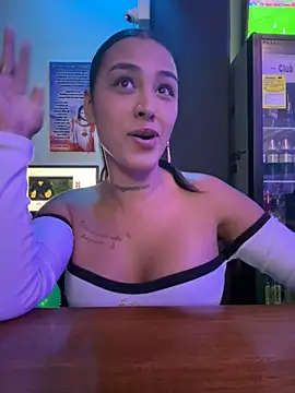 paisitahot1975 online show from February 2025 11:30:02 PM