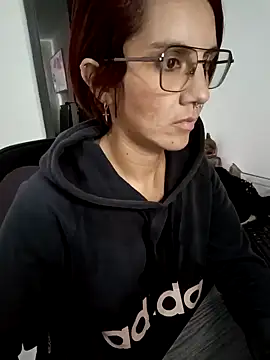 your red rose  online show from January 2025 10:35:01 PM