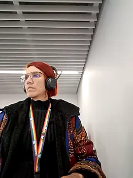 your red rose  online show from February 2025 03:29:01 PM