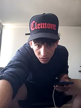 LatinBoysxxx online show from December 2024 05:39:01 PM