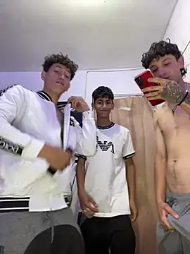 LatinBoysxxx online show from January 2025 04:22:01 PM