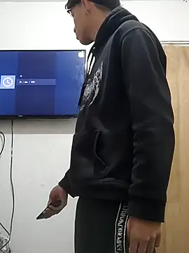 LatinBoysxxx online show from October 2025 04:30:02 PM