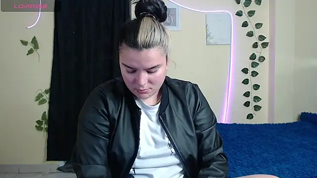 Nika 1  online show from January 2026 09:30:02 PM