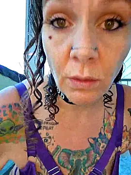 Snapshot of thatonespicychick chatting on September 2025 11:04:01 PM thatonespicychick online show from September 2025 11:04:01 PM