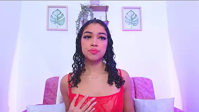 Snapshot of Sara_Jhonson chatting on December 2024 10:53:02 PM Sara Jhonson online show from December 2024 10:53:02 PM