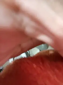 Snapshot of Dave93c chatting on September 2025 04:18:02 AM Dave93c online show from September 2025 04:18:02 AM