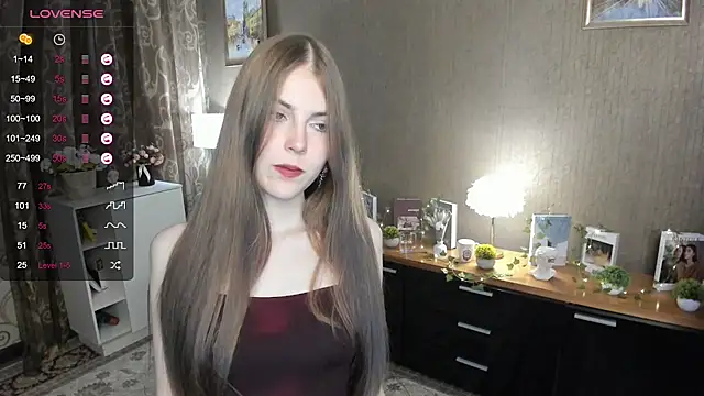Snapshot of DarleneHatt chatting on February 2025 12:05:01 AM DarleneHatt online show from February 2025 12:05:01 AM