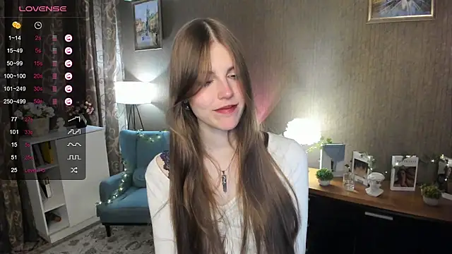 Snapshot of DarleneHatt chatting on March 2025 12:26:01 AM DarleneHatt online show from March 2025 12:26:01 AM