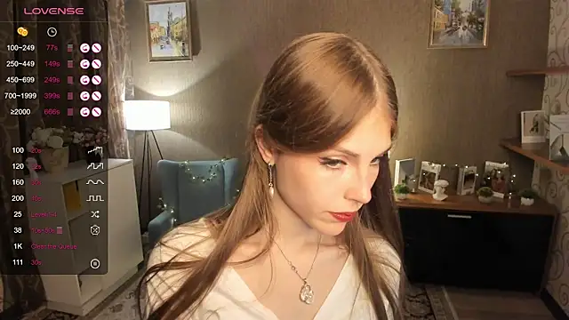 Snapshot of DarleneHatt chatting on September 2025 10:21:02 PM DarleneHatt online show from September 2025 10:21:02 PM