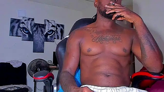 Snapshot of ray_long222 chatting on May 2026 03:33:02 PM ray long222 online show from May 2026 03:33:02 PM