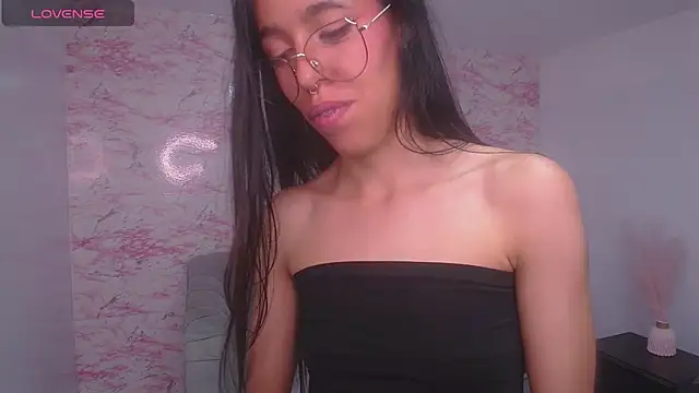 Snapshot of stephania_t chatting on January 2025 09:53:02 AM stephania t online show from January 2025 09:53:02 AM