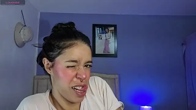 stephania t online show from May 2026 03:43:01 PM