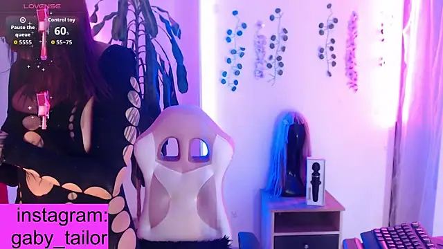 Gaby Tailor online show from April 2026 12:09:02 AM