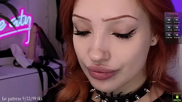 violetviolator online show from November 2025 04:11:01 AM