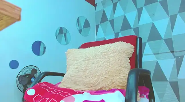 Snapshot of Michellcockxxx chatting on January 2025 10:51:01 AM Michellcockxxx online show from January 2025 10:51:01 AM